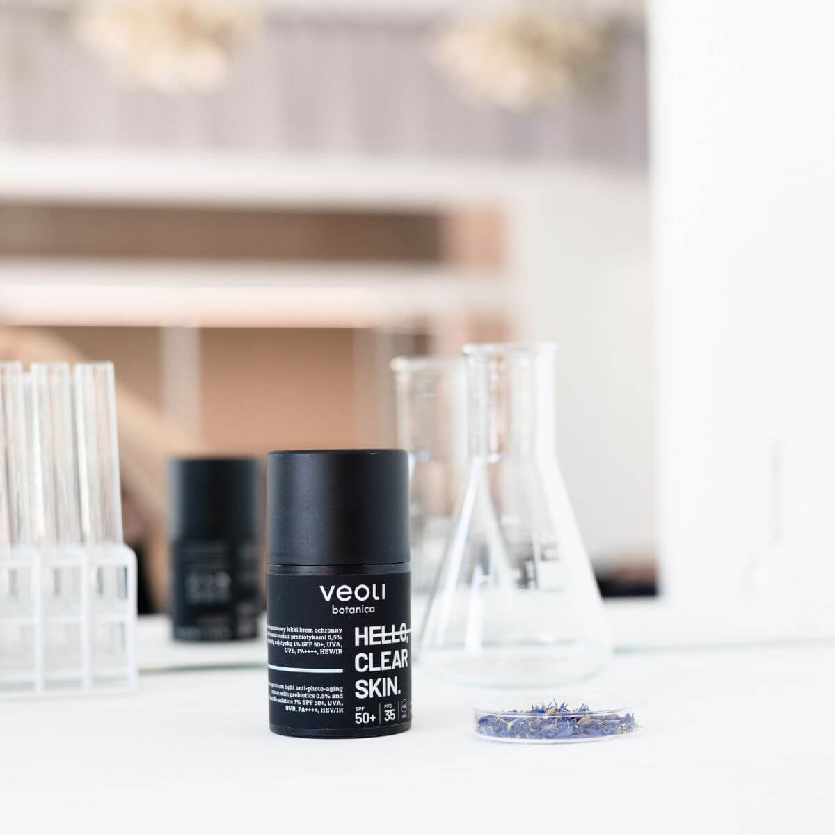Veoli Botanica Hello Clear Skin SPF 50